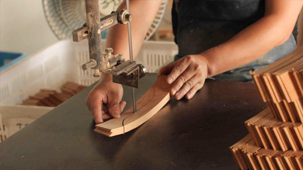 实木衣架生产过程